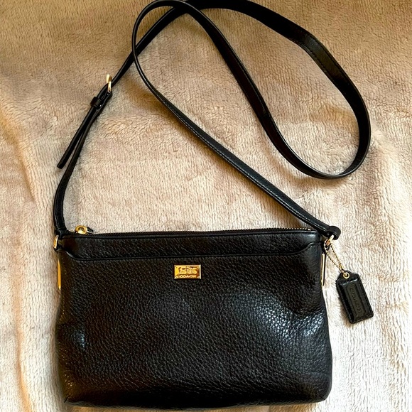 Coach genuine leather black Crossbody handbag. - Picture 2 of 8